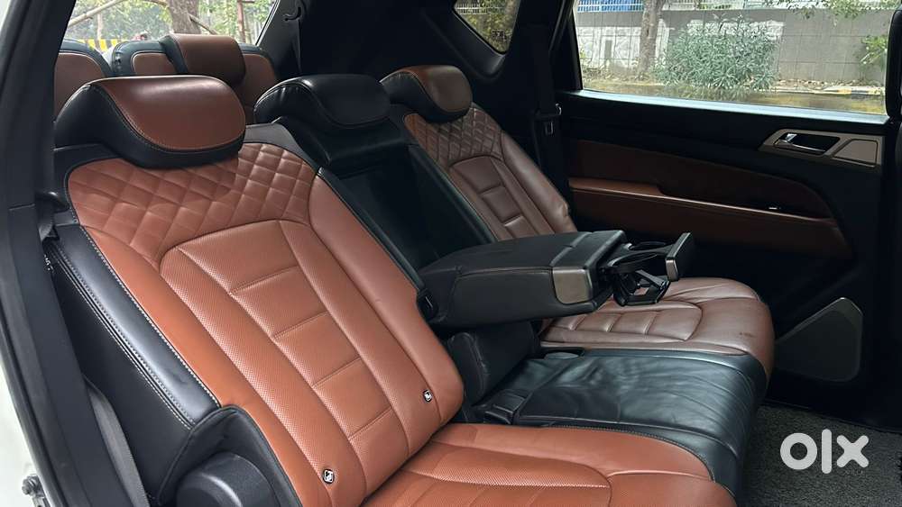 Mahindra Alturas G4 4wd At, 2019, Diesel