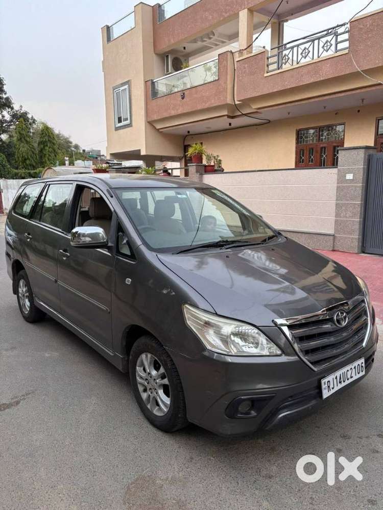 Toyota Innova 2009-2011 2.5 Gx 8 Str, 2012, Diesel