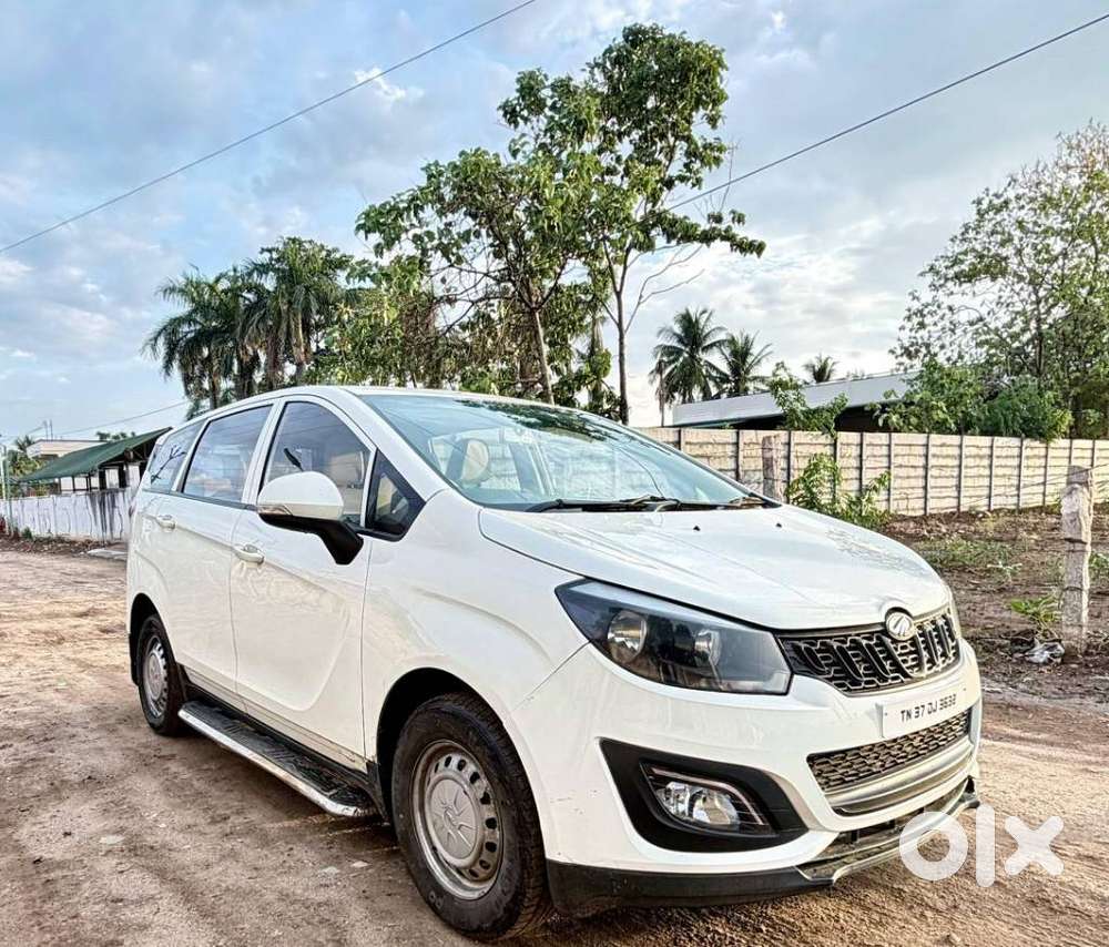 Mahindra Marazzo M4, 2019, Diesel