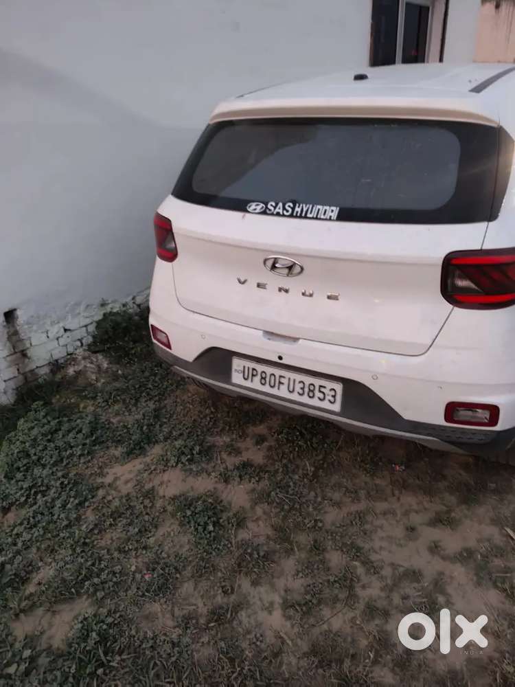 Hyundai Venue 2021 Diesel 83000 Km Driven