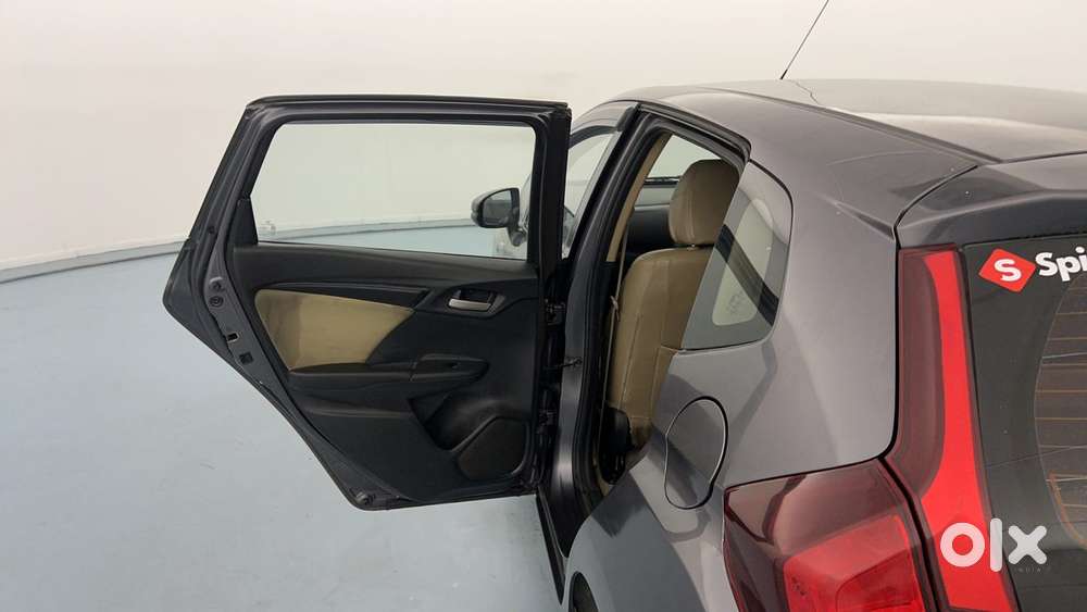 Honda Jazz S Mt I-vtec, 2017, Cng & Hybrids