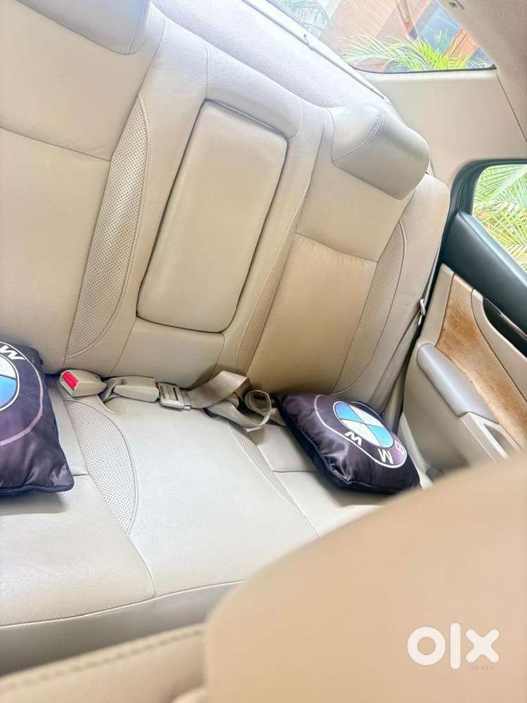Maruti Suzuki Ciaz Petrol Well Maintained With Sunroof