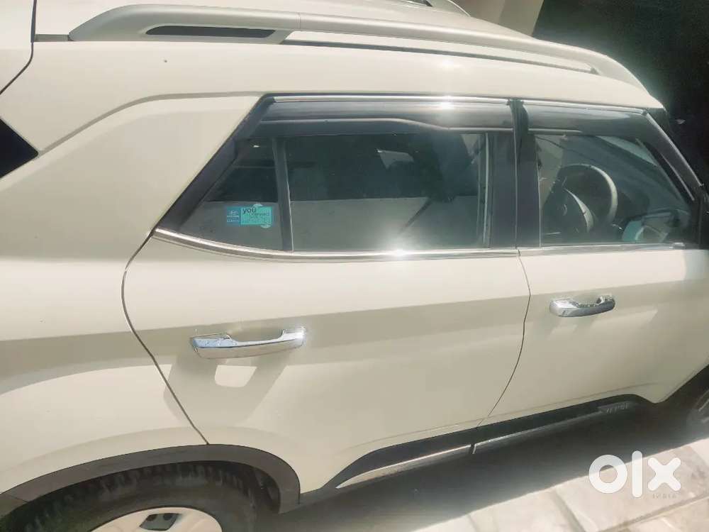 Hyundai Venue 2022 Petrol 8000 Km Driven