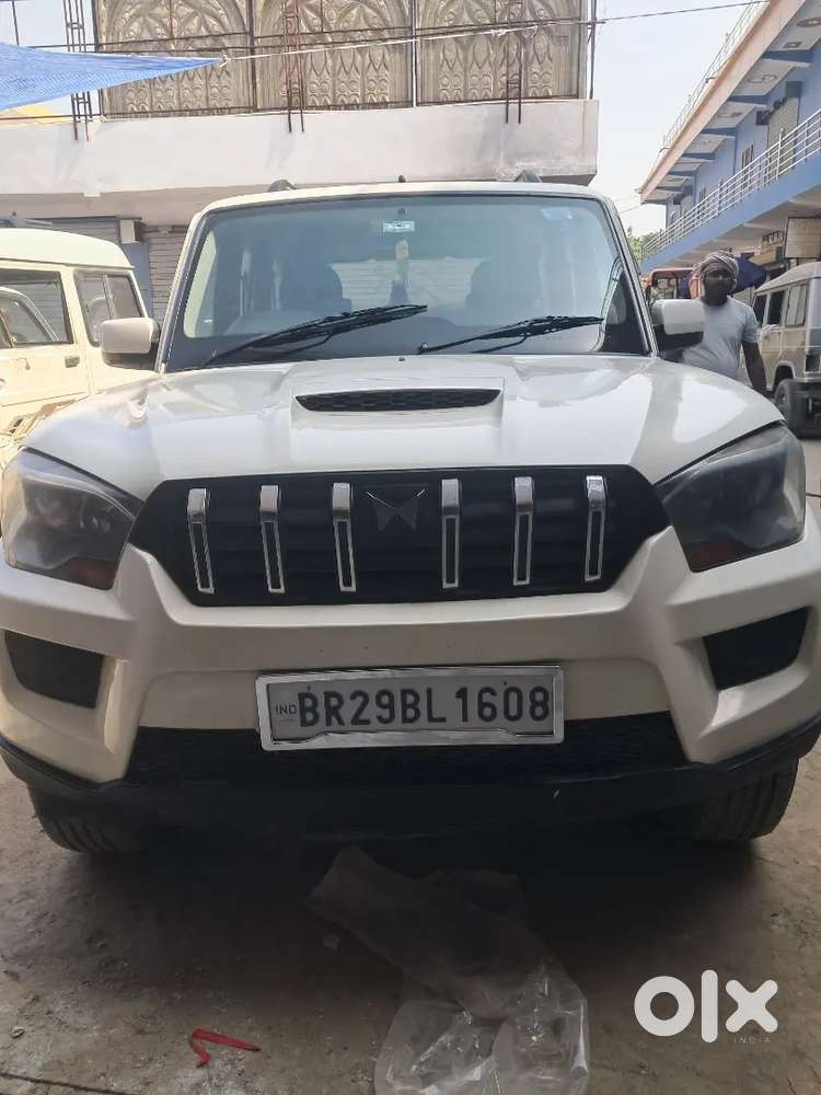 Mahindra Scorpio 2.2 S6 2016 Diesel Manual