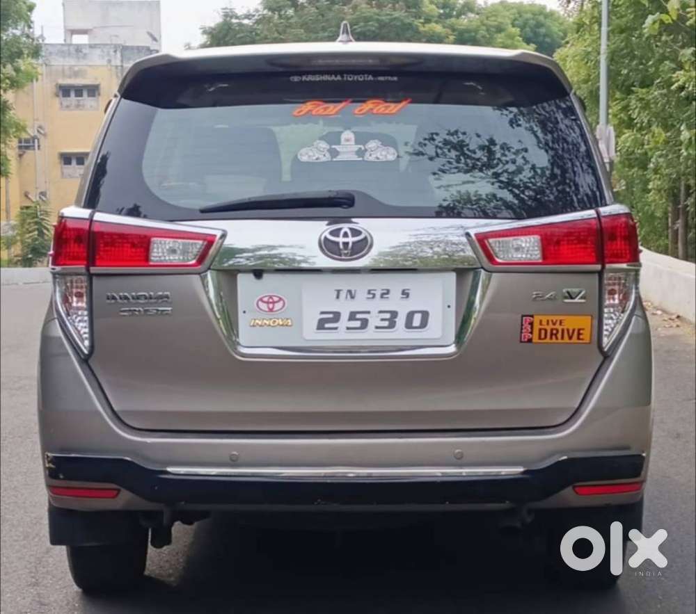 Toyota Innova Crysta 2.4 V, 2016, Diesel