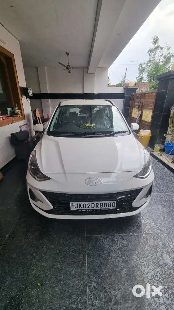 Grand I10 Sports Optional, Drive 1965km Only
