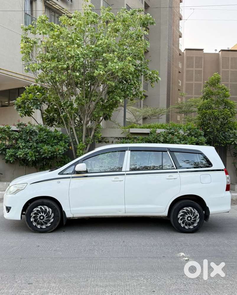 Toyota Innova Diesel 2012