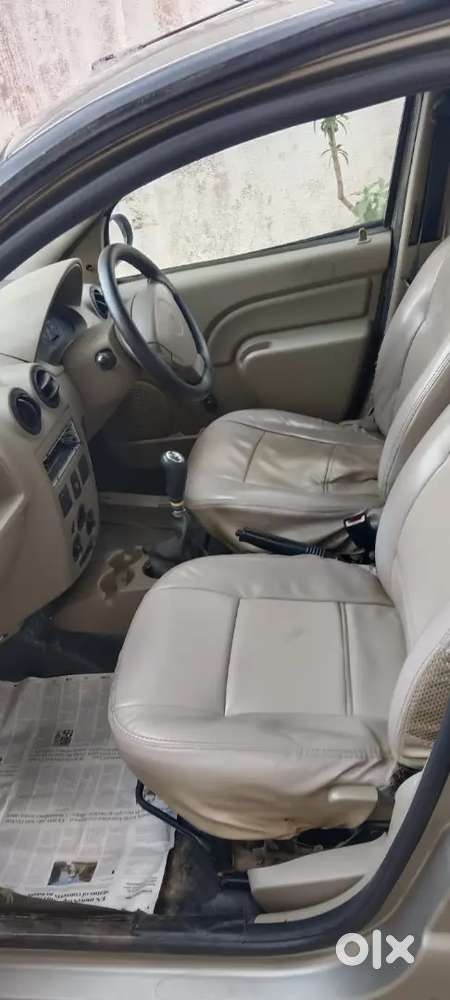 Mahindra Logan Petrol 1.4 Gle 2008