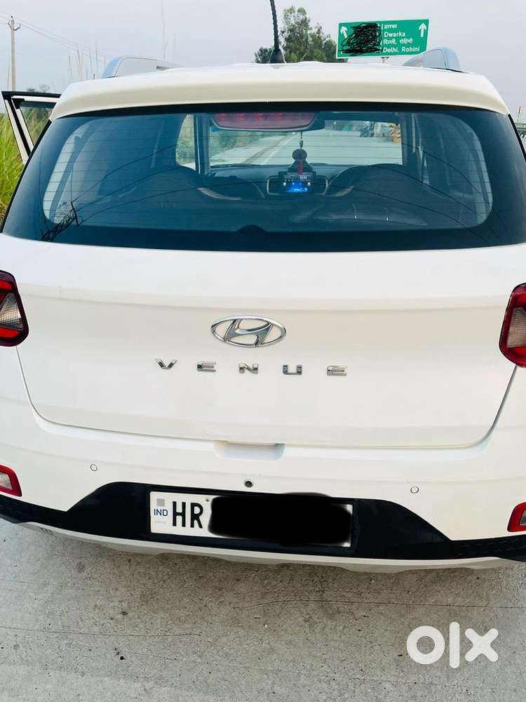 Hyundai Venue 2020 Petrol 74755 Km Driven
