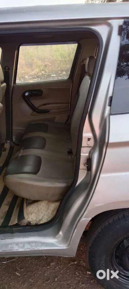 Mahindra Tuv 300 2016 Diesel 115000 Km Driven