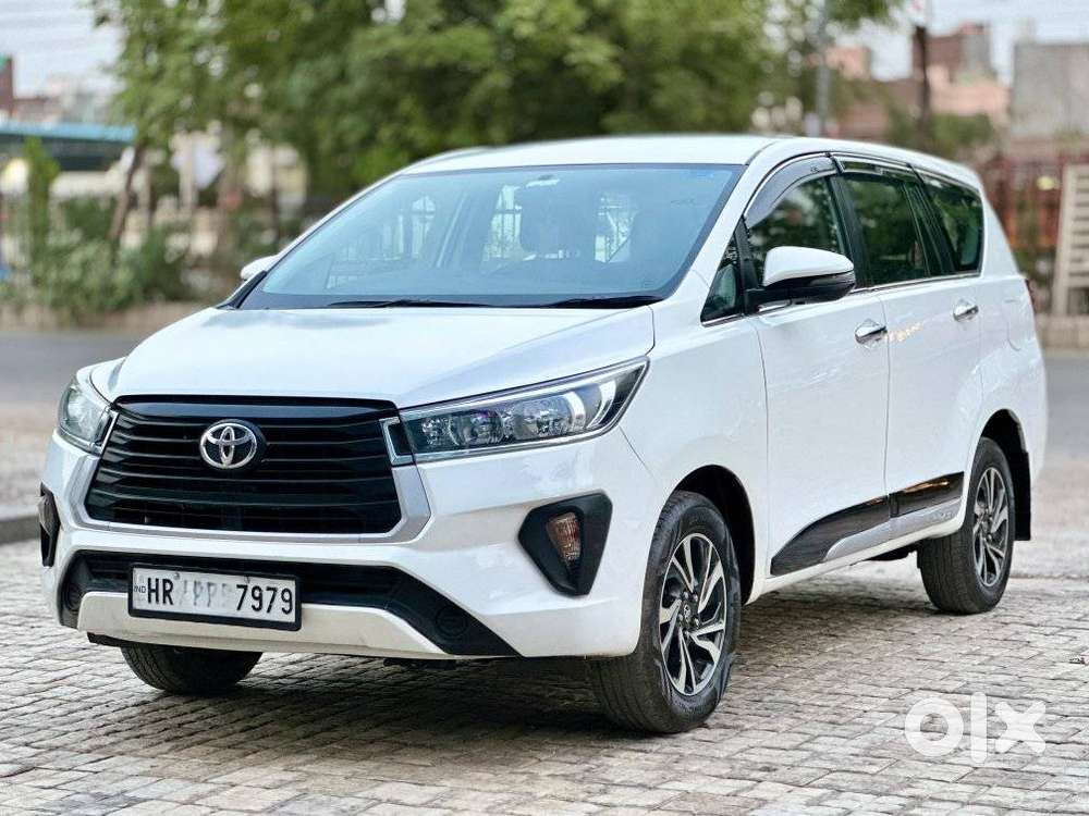 Toyota Innova Crysta 2.7 Gx Limited Edition 8 Str, 2023, Petrol