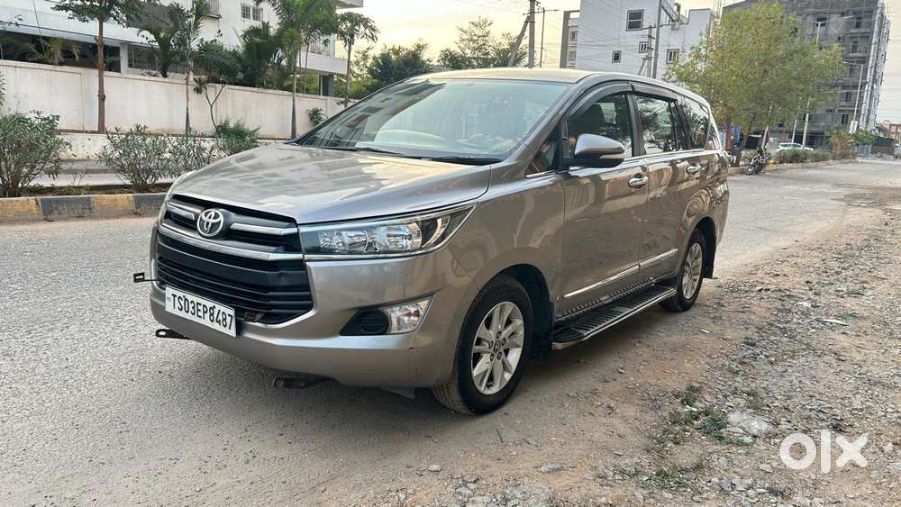 Toyota Innova Crysta 2.4 G Mt 8s, 2017, Diesel