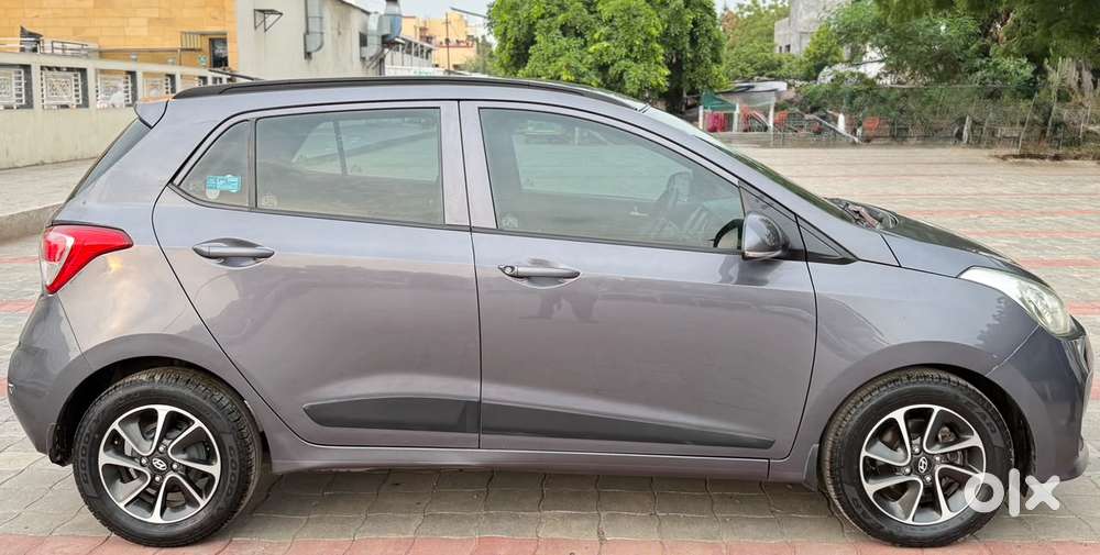 Hyundai Grand I10 Sportz, 2017, Petrol