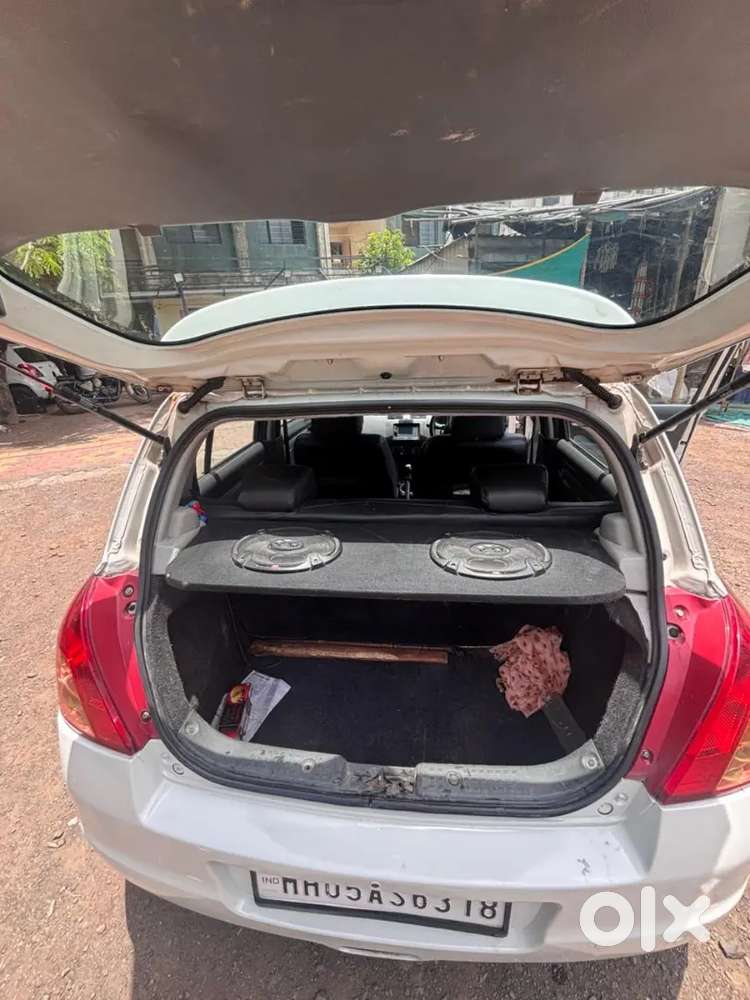 Maruti Suzuki Swift 2010