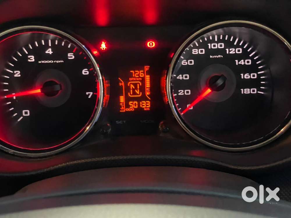 Mahindra Tuv 300 T8, 2016, Diesel