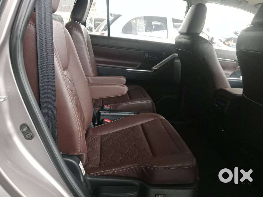 Toyota Innova Hycross, 2024, Petrol