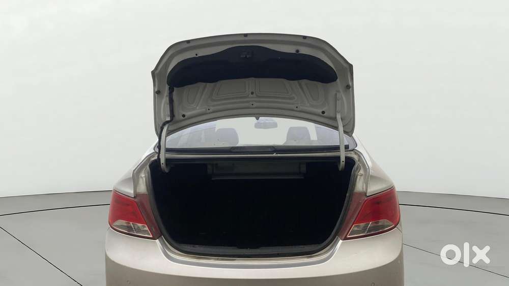 Hyundai Verna 1.6 Vtvt Sx, 2016, Petrol