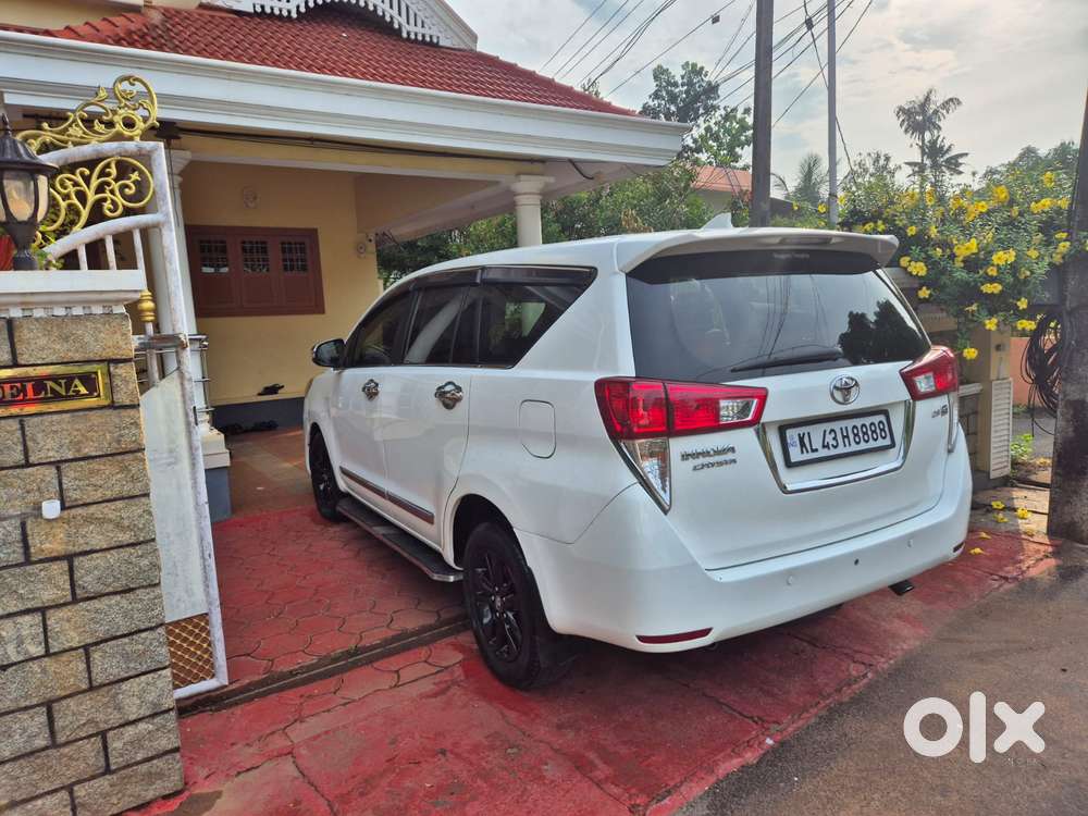 Toyota Innova Crysta 2.8 Gx At, 2016, Diesel