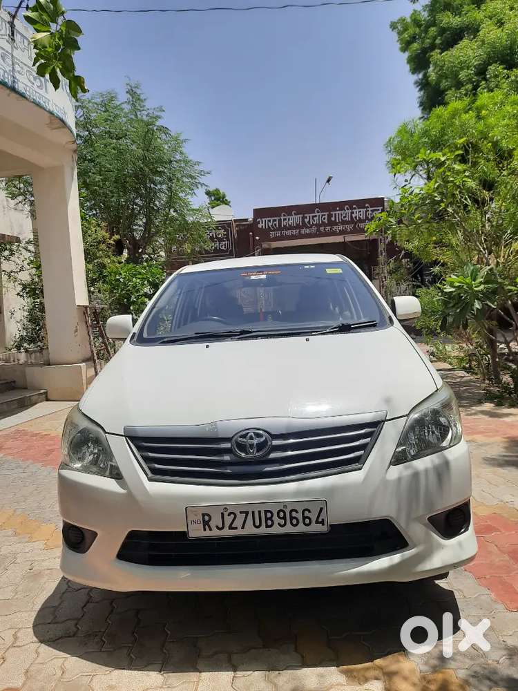 Toyota Innova Diesel 2015