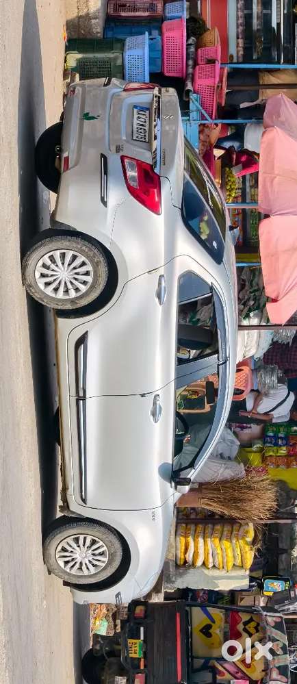 Maruti Suzuki Dzire 2017 Petrol 137201 Km Driven