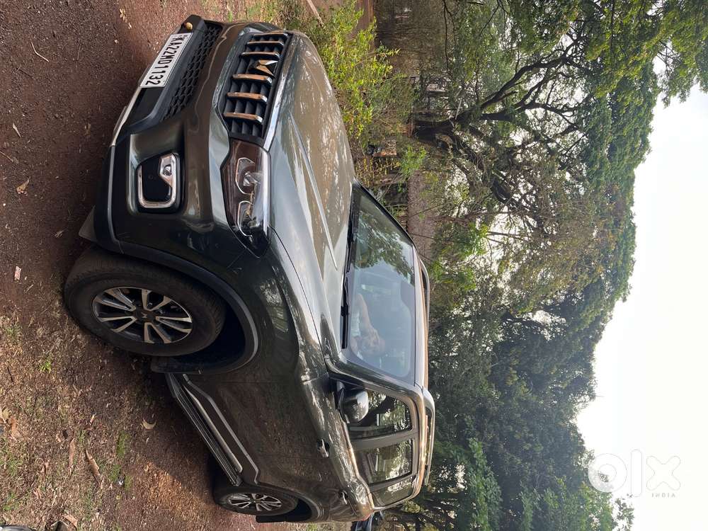 Scorpio-n Forest Green 1st Hand