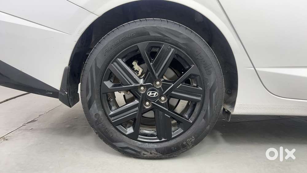 Hyundai Verna 1.5 Sx (o) Turbo Petrol Dct, 2023, Petrol