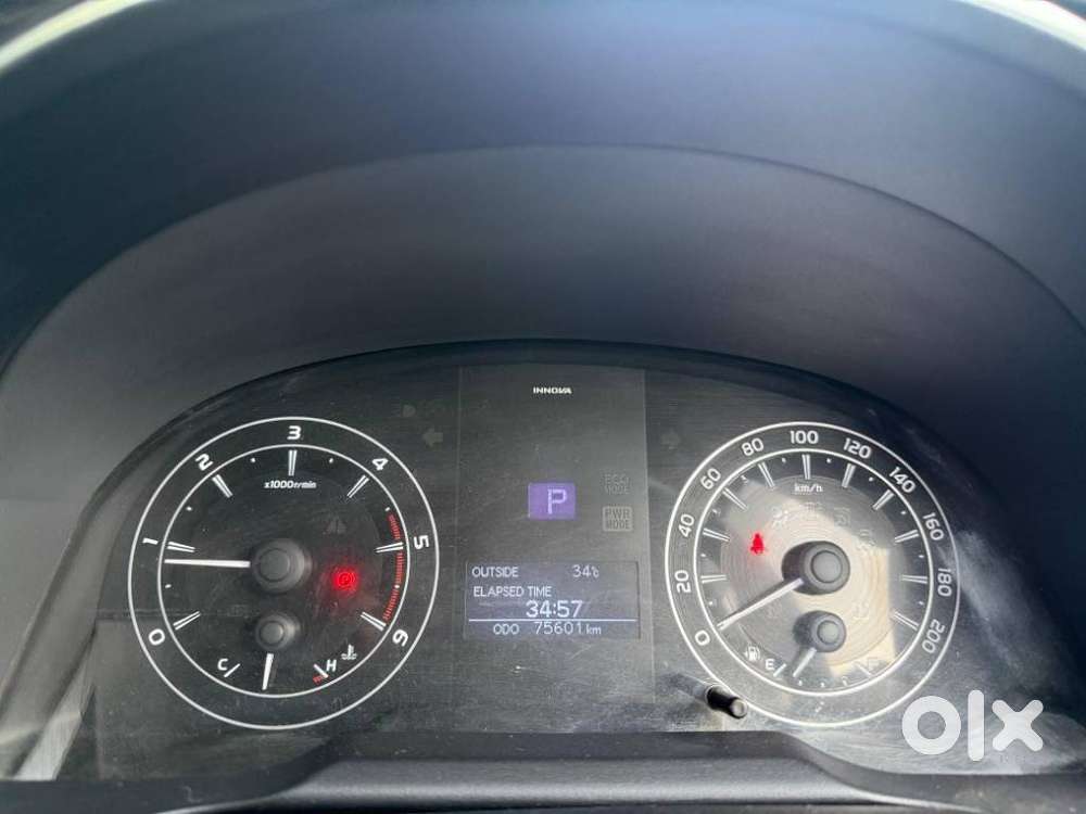 Toyota Innova Crysta 2.8 Gx At 8s, 2017, Petrol