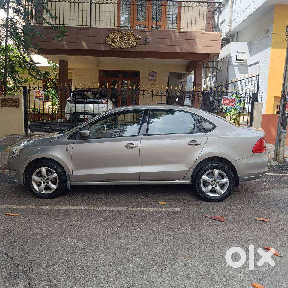 Skoda Rapid 1.6 Mpi Elegance, 2013, Diesel