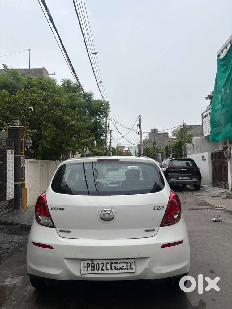 2013 Hyundai I20 Magna Diesel Manual Car