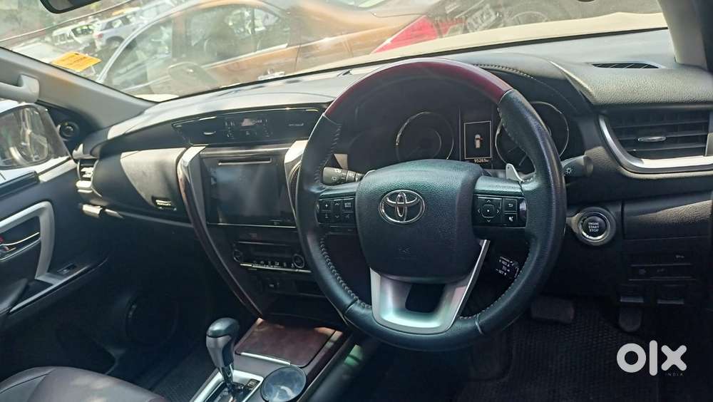 Toyota Fortuner 3.0 4x2 Automatic, 2016, Diesel