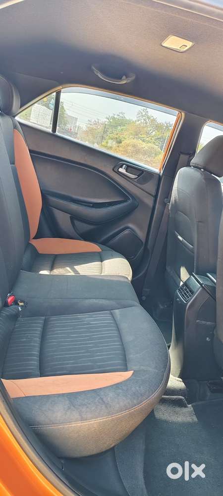 Hyundai I20 Sportz Plus Dual Tone, 2019, Petrol