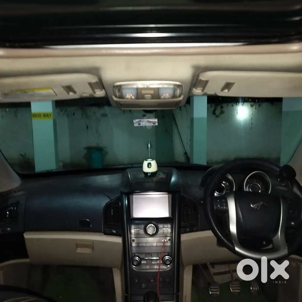 Mahindra Xuv500 2.2 W10 2017