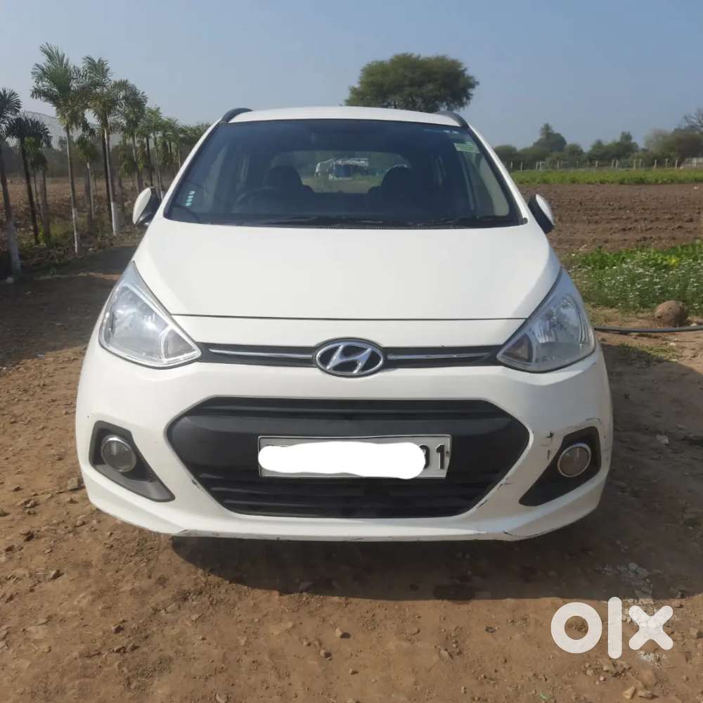 Hyundai Grand I10 Sportz 2014 Push Button Start Top Condition