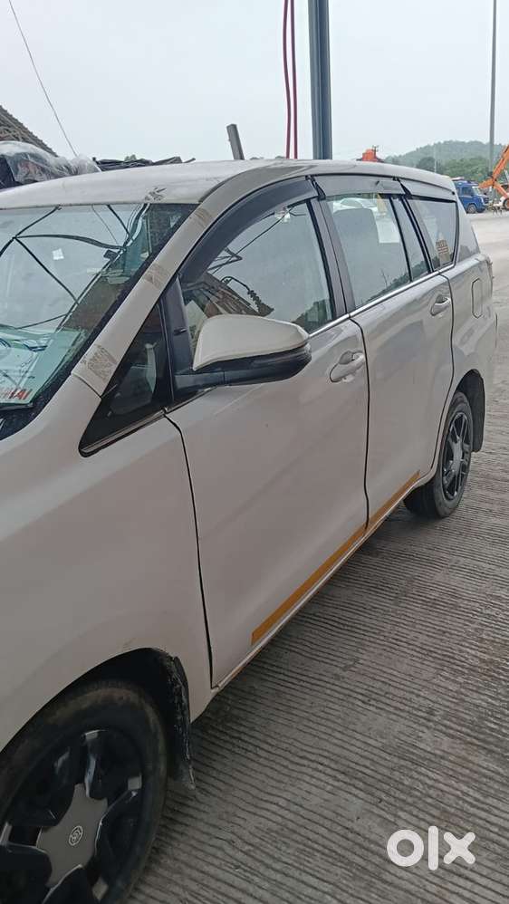 Toyota Innova Crysta 2019