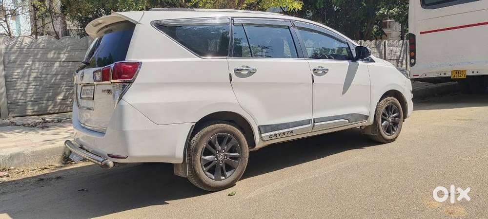 Toyota Innova Crysta Zx 2.4 Diesel 7 Seater, 2017, Diesel