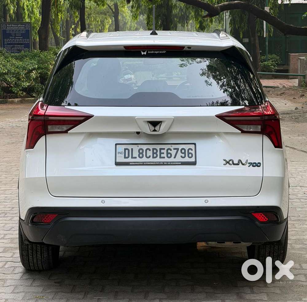 Mahindra Xuv700 Mx Petrol Mt 5 Str (e), 2022, Petrol