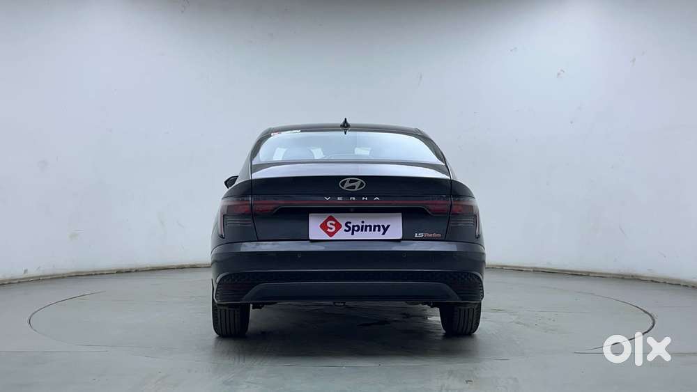 Hyundai Verna 1.5 Sx (o) Turbo Petrol Dct, 2023, Petrol