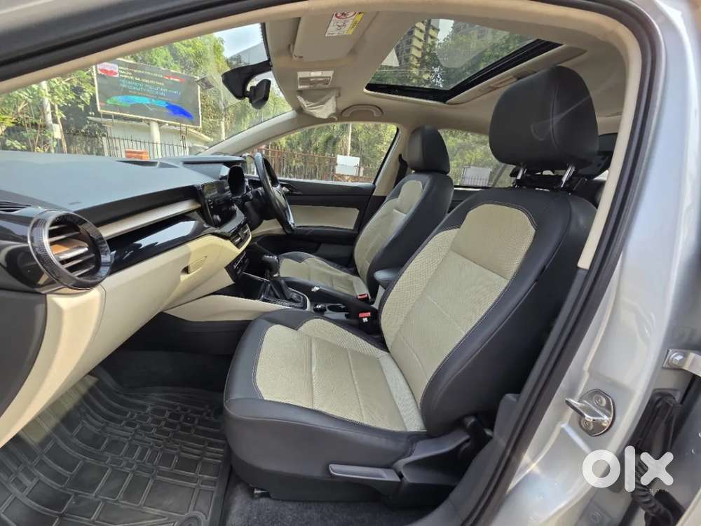 Skoda Slavia Style 1.0l Tsi At, 2023, Petrol
