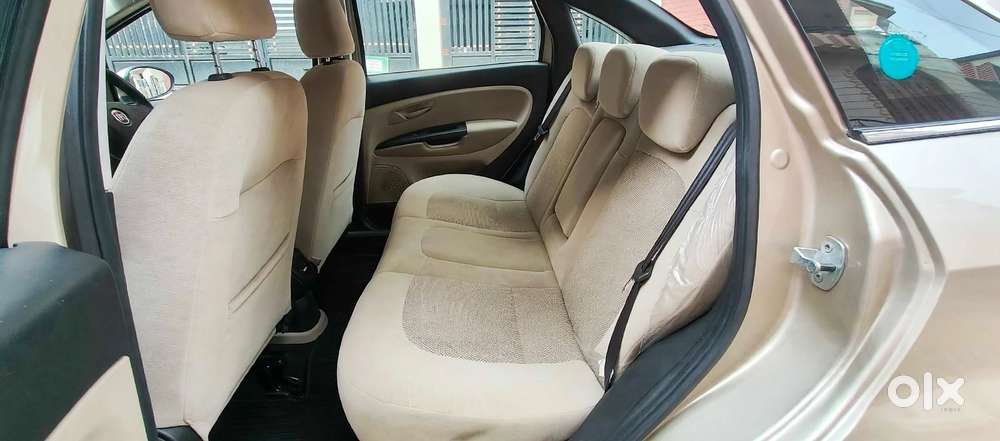 Fiat Linea Emotion Pk 1.4, 2010, Petrol