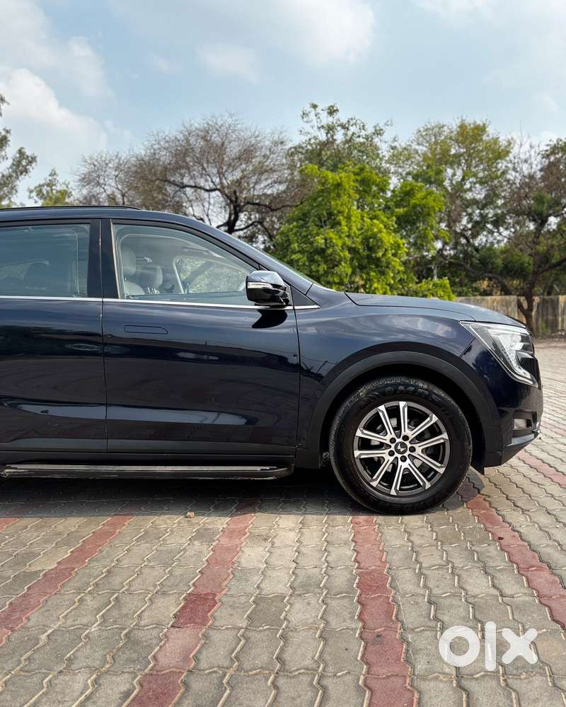 Mahindra Xuv700 2.2 Ax 7 Diesel At Str, 2023, Diesel
