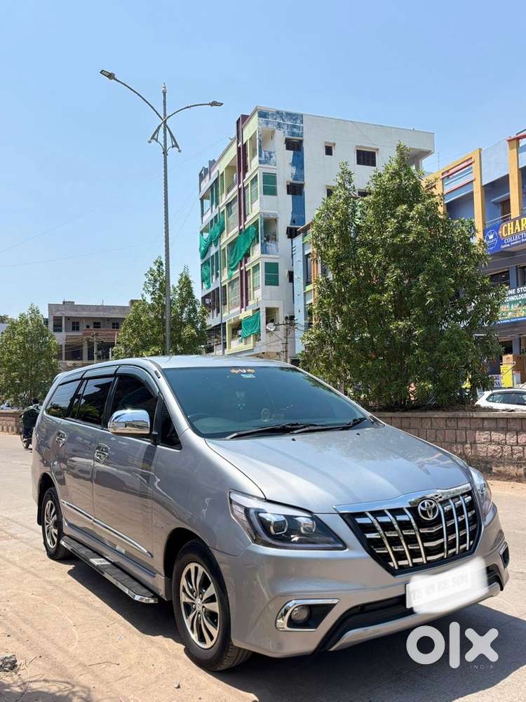 Toyota Innova Diesel 2015