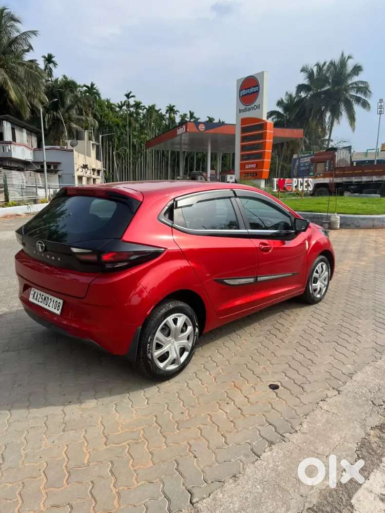 Tata Altroz 1.2 Luxe 2021
