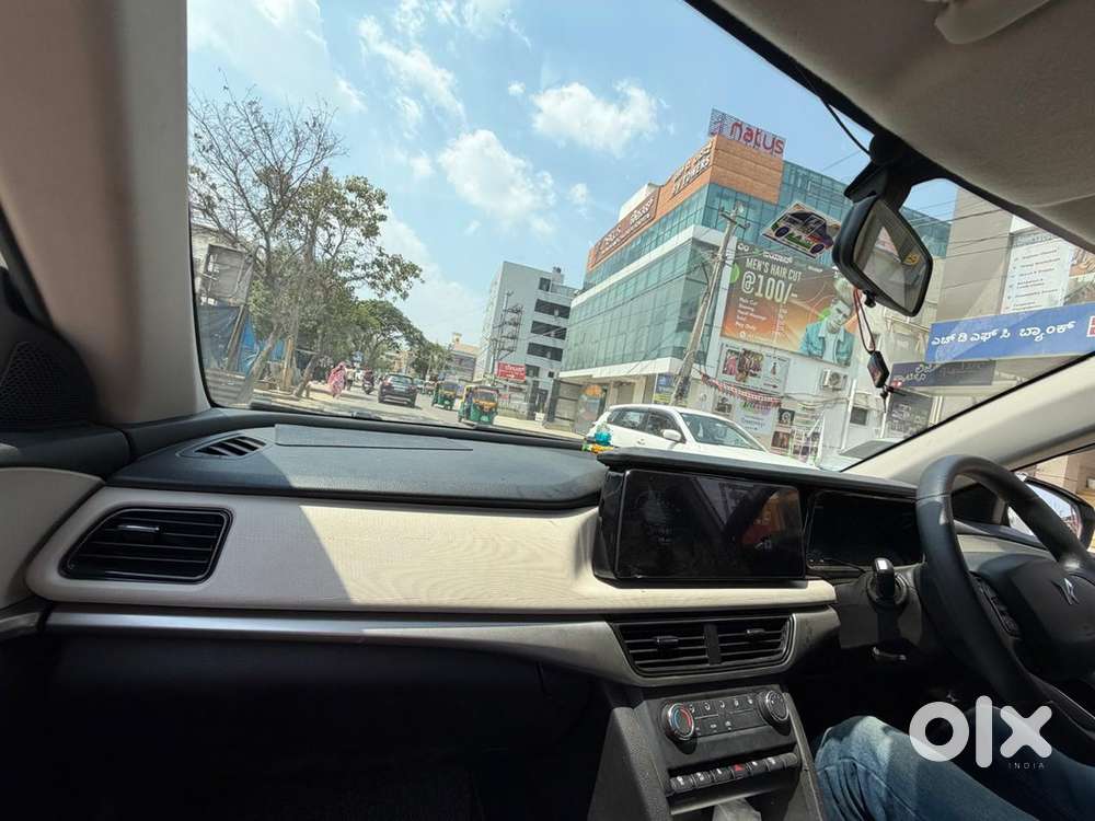 Mahindra Xuv700 Petrol 2023