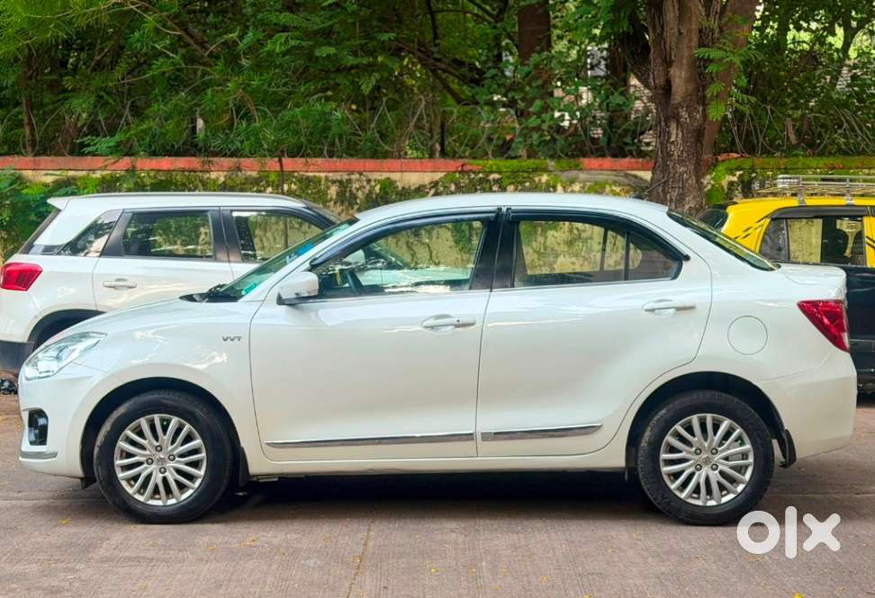 Maruti Suzuki Dzire 1.2 Zxi Amt, 2017, Petrol