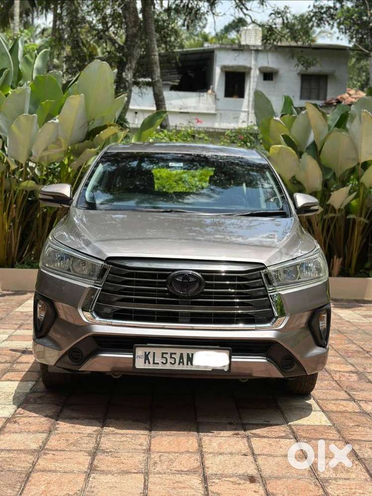 Toyota Innova Crysta 2.4 Gx Mt 8s, 2017, Diesel
