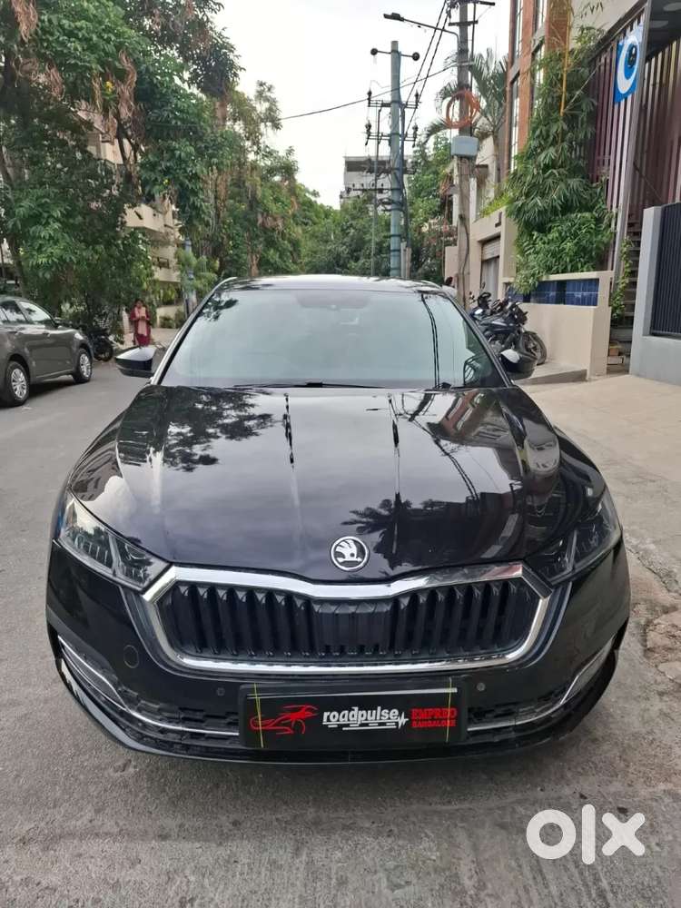 Skoda Octavia 2.0 L K Tsi At, 2023, Petrol