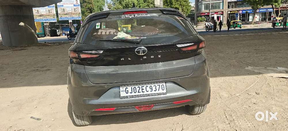 Tata Altroz Xz+ S Sunroof Diesel.