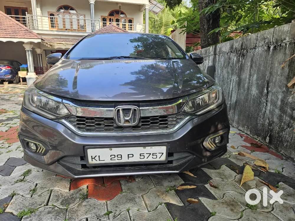 Honda City 2018 Diesel 132000 Km Driven With Sunroof