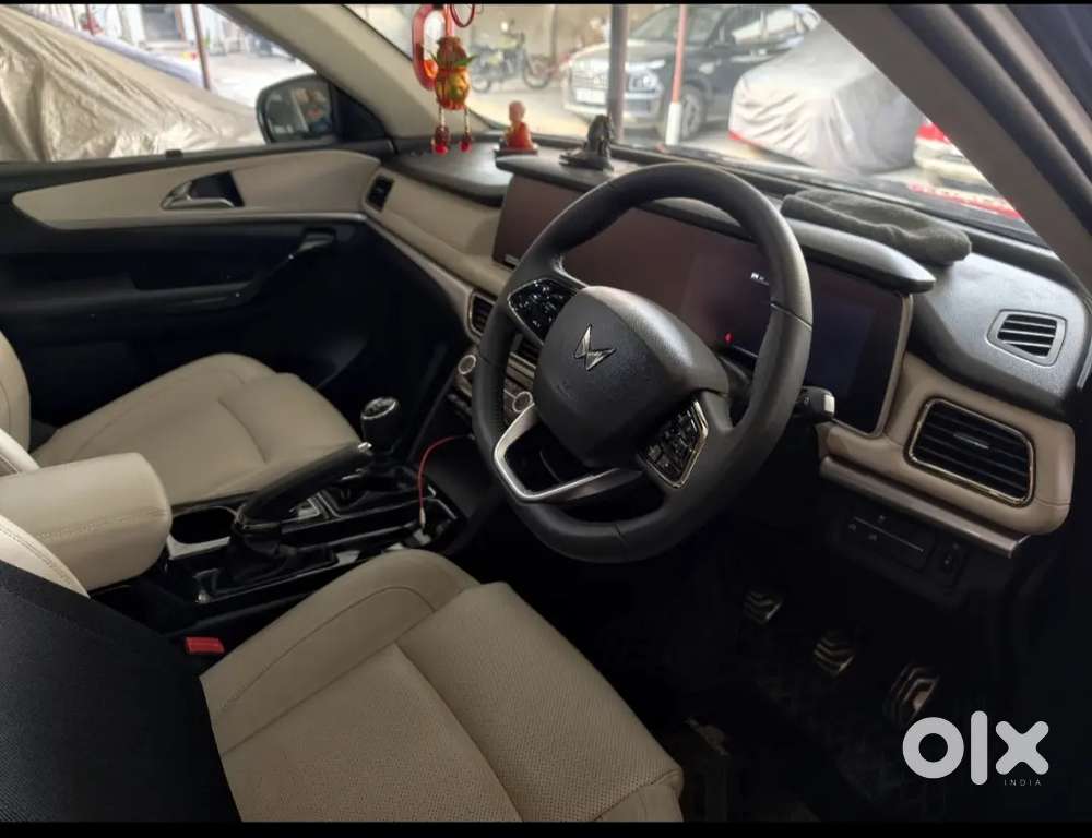 Mahindra Xuv700 2024 Variant Petrol Manual