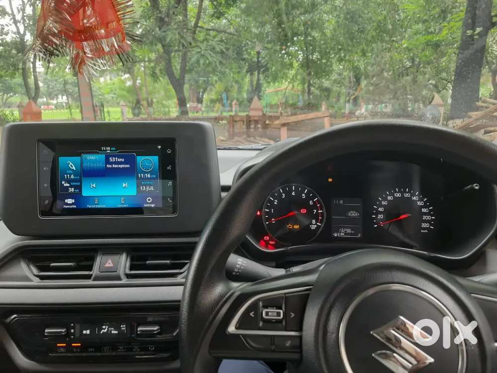 Maruti Suzuki Swift Vxi 2024